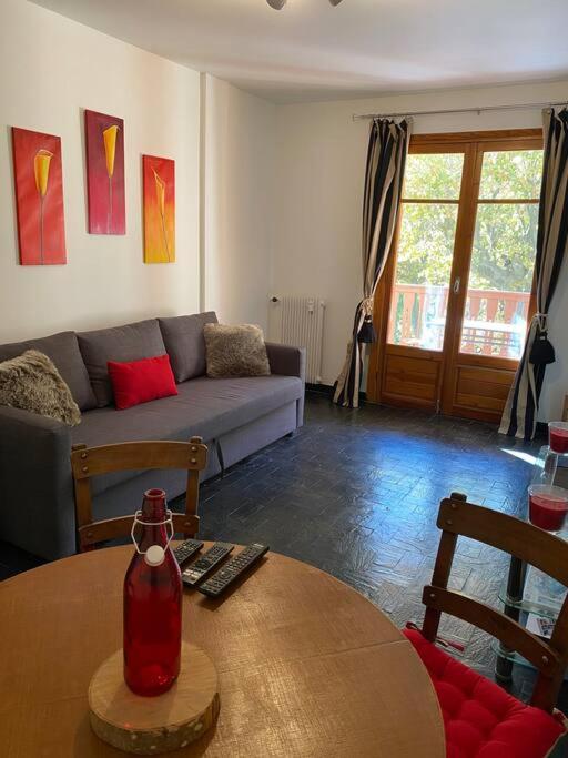 Charmant Appartement Renove Au Coeur Du Village Saint-Martin-Vésubie エクステリア 写真