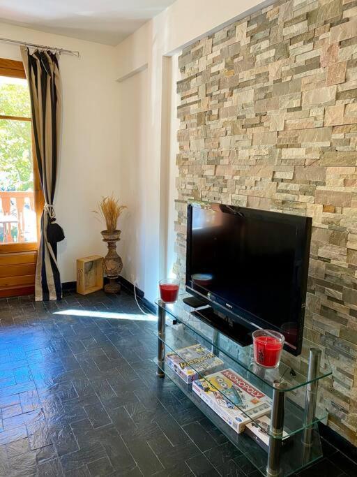 Charmant Appartement Renove Au Coeur Du Village Saint-Martin-Vésubie エクステリア 写真