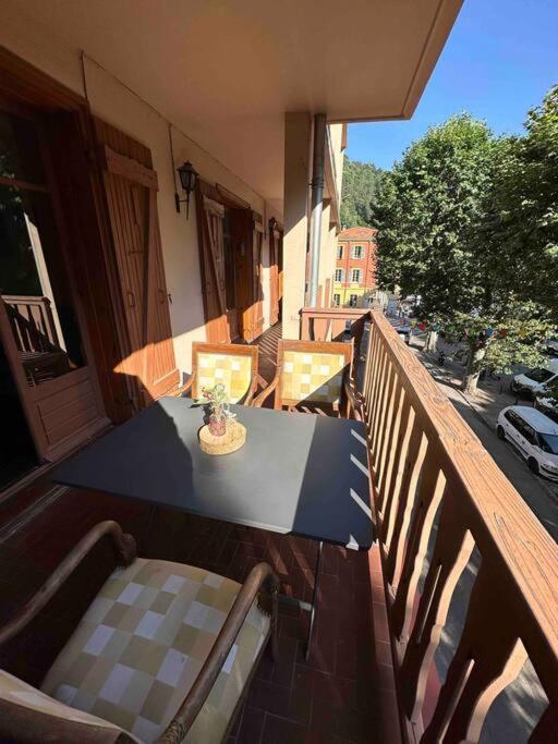 Charmant Appartement Renove Au Coeur Du Village Saint-Martin-Vésubie エクステリア 写真